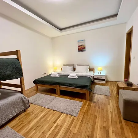 Beautiful One Apartment