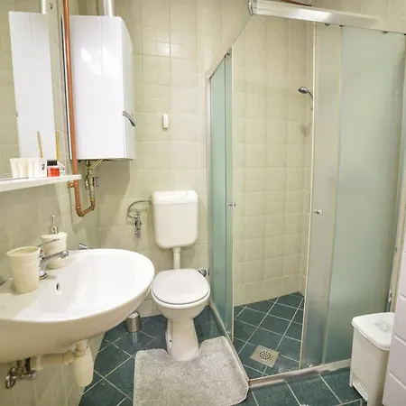 Beautiful One Apartment