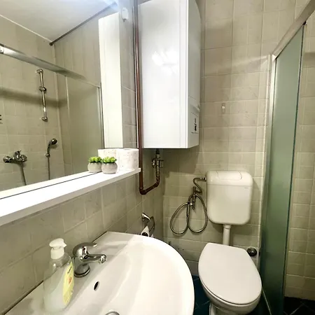 Apartment Beautiful One *