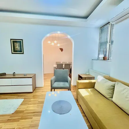 Beautiful One Apartment