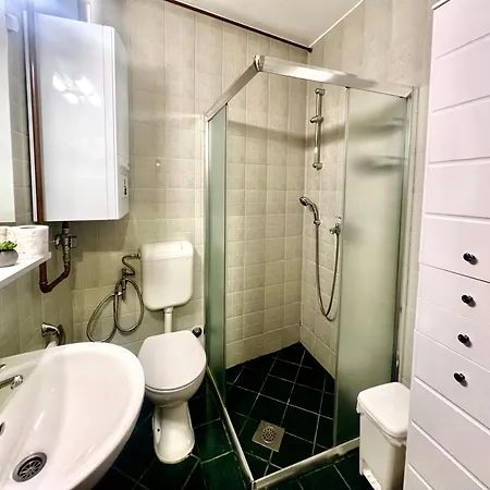 Beautiful One Apartment *